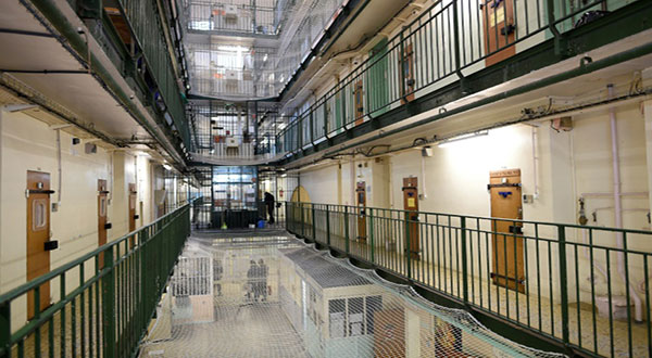 Zimbabwe Pardons 3K Prisoners to Clear Packed Jails Zimbabwe Pardons 3K Prisoners to Clear Packed Jails